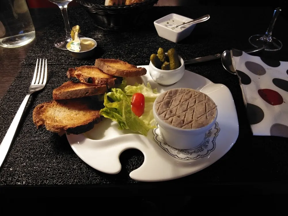 La Salade de Chevre Chaud Aux Lardens Fumes